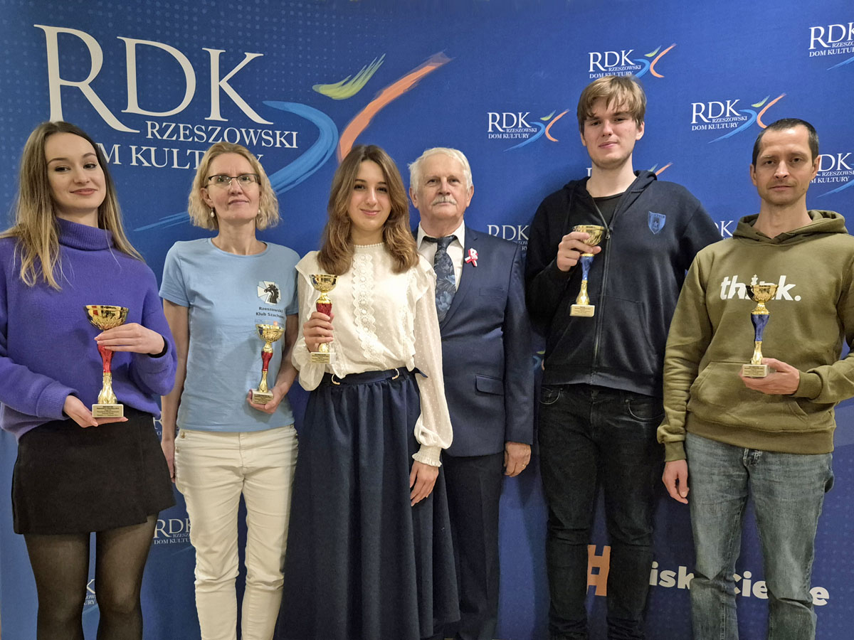 aktualność: Bydgoszczanin mistrzem Rzeszowa w szachach. Tytuł wśród kobiet pozostał w naszym mieście